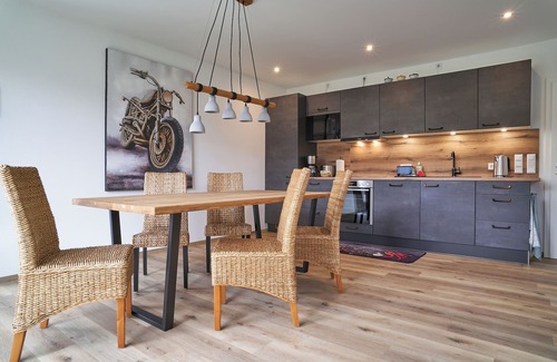 Guenzburg Apartment | Vacation apartment Cool Dog