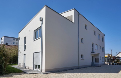 Guenzburg Apartment | Vacation apartment Cool Dog