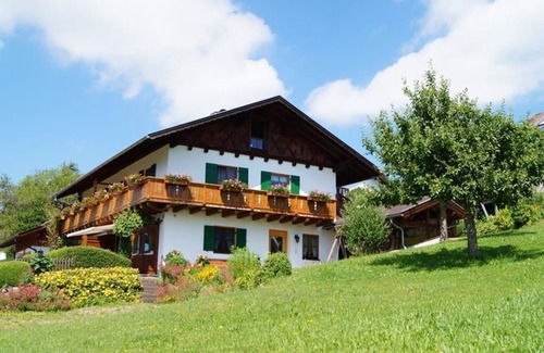 Bad Kohlgrub Apartment | Vacation apartment Hörnle (dog on request) - Haus Florian Lory