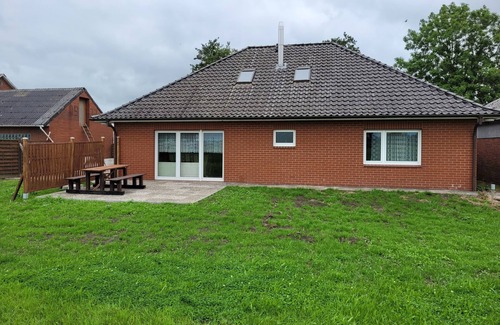Drochtersen Apartment | Vacation apartment with garden in Drochtersen