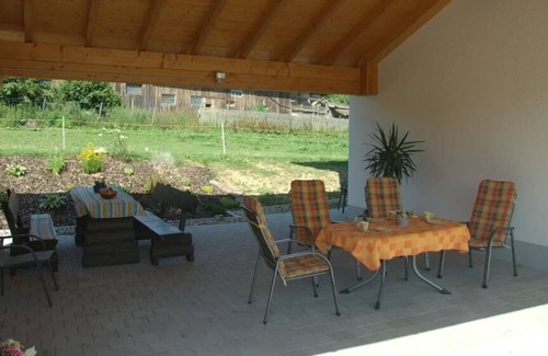 Gleissenberg Apartment | Vacation apartment with terrace and mountain view of the Hoher Bogen