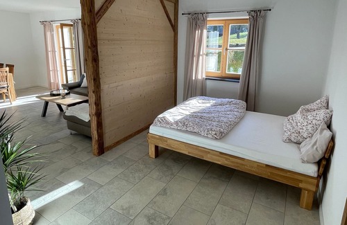 Irschenberg Apartment | Vacation apartment Obstgarten Riepertinger - FeWo Obstgarten