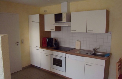 Kranichfeld Apartment | Vacation apartment 1, 1 bedroom, 2 extra beds possible in the living room, 1 baby crib (up to 3 years)