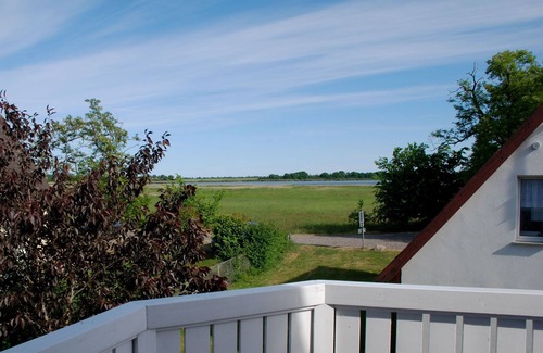 Middelhagen Apartment | Vacation apartment Rügen with lake view and sunny balcony - Ferienwohnungen an der