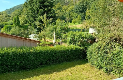Neckargemuend Apartment | Vacation apartment on the outskirts and forest edge of Neckargemünd in a quiet MfH