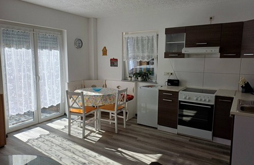 Neunkirchen Apartment | Vacation apartment in the forest/central location/leisure facilities
