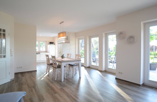 Oldenbuttel Apartment | Vacation apartment/apartment for 4 guests with 100m² in Oldenbüttel (296791)