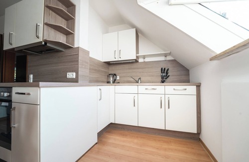 Schweinfurt Apartment | Vacation apartment in the attic with 2 bedrooms
