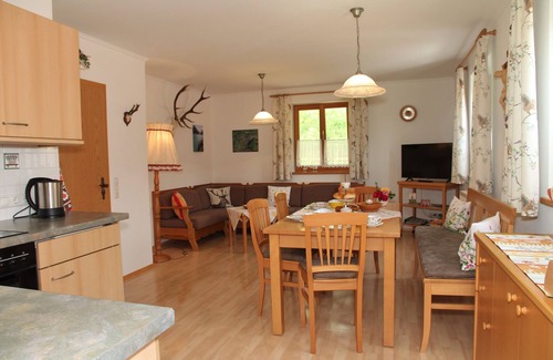 Gaißach Apartment | Vacation apartment 1 - Bocksleitnerhof