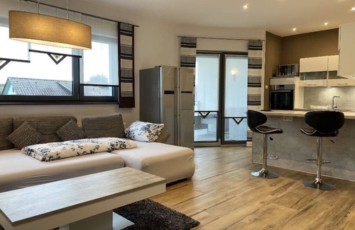Wackersdorf Apartment | Vacation apartment Stefan 1st floor modern and high quality equipped