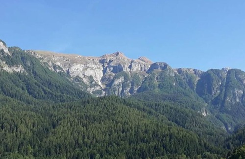 Monclassico Apartment | Vacation Apartment Dimaro-Trentino CIN: IT022233C27AAOYEQY Appartam.B