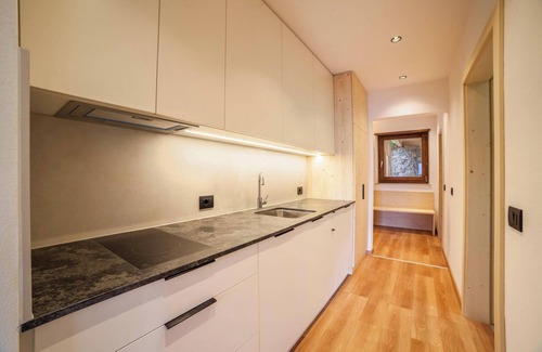Lagundo Apartment | Vacation Apartment "Elisabeth" with Panoramic Mountain View & Shared Garden