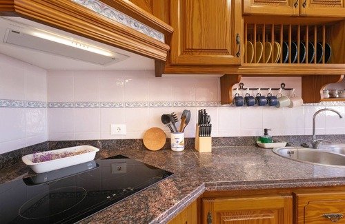 La Sabinita Apartment | Vacation Apartment 'Casa Abona' with Sea View, Private Terrace and Wi-Fi