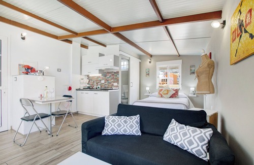 Arico Apartment | Vacation Apartment 'Estudio Calima' with Sea View, Private Terrace and Wi-Fi