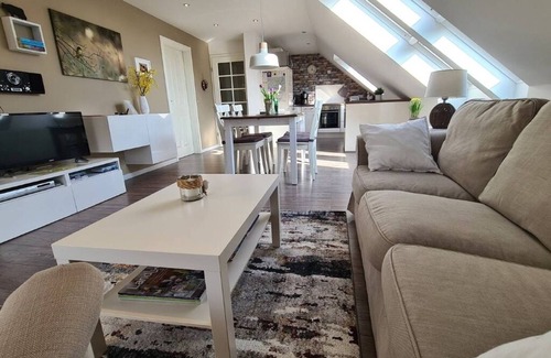 Kirchwerder Apartment | Vacation apartment for 3 people with balcony