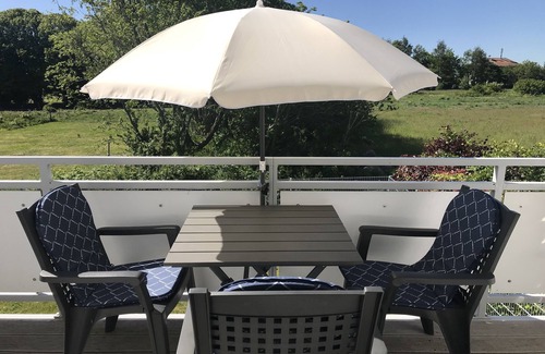 Breege Apartment | Vacation apartment in a quiet location and with balcony - Ferienhaus Solamar FeWo OG