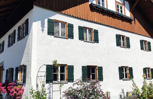 Buching Apartment | Vacation apartment in a farmhouse right on the edge of the Alps - near Neuschwanstein Castle