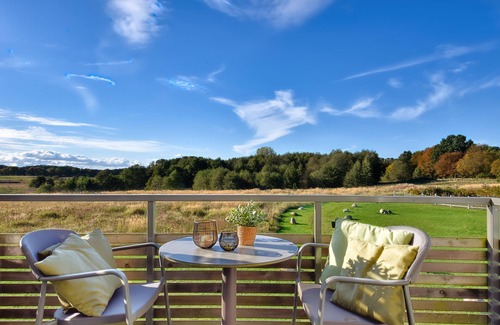 Putbus Apartment | Vacation apartment in the Wreecher Idyll on Lake Wreechen