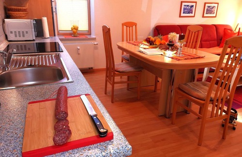 Juliusruh Apartment | Vacation apartment in the beach residence Juliusruh, beach location w/sea view.