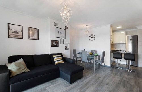 Tabaiba Apartment | Vacation Apartment 'Jardines Del Mar Ocean View' with Sea View, Shared Pool and Wi-Fi