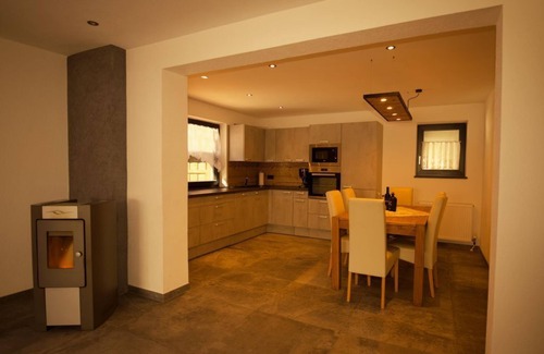Maurach Apartment | Vacation apartment Jessy - apartment/flat, shower, WC, terrace