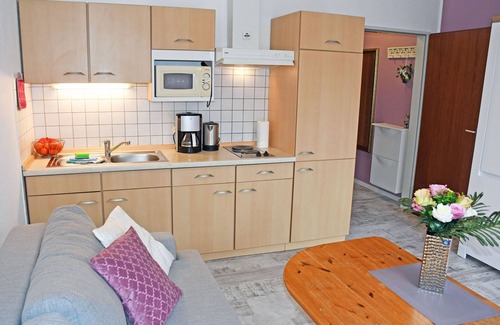 Gustow Apartment | Vacation apartment Johanna terrace and garden view - Holiday apartment Johanna with