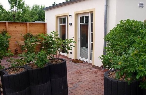 Husum Apartment | Vacation apartment Kleiner Austernfischer in Husum for up to 2 people