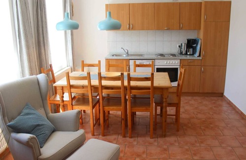 Schwackendorf Apartment | Vacation apartment Lotsenausblick - OSTSEE-Ferienwohnungen