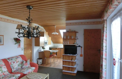 Roettenbach Apartment | Vacation apartment near the Brombachsee (up to 4 persons)