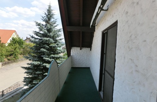 Roettenbach Apartment | Vacation apartment near the Brombachsee (up to 4 persons)