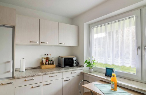 Stockach Apartment | Vacation apartment "Neunzehn" at the gateway to Lake Constance with WLAN, terrace and garden