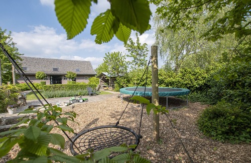Ijsselstein House | Vacation apartment on farm