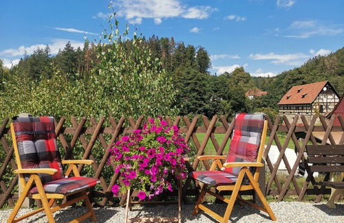 Paulinzella Apartment | Vacation apartment Paulinzella 9 including WLAN and parking space