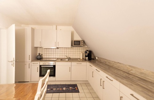 Plaggenburg Apartment | Vacation Apartment 'Plaggenburg' with Private Terrace and Wi-Fi