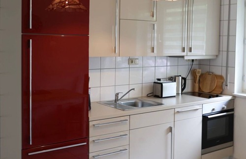 Hademstorf Apartment | Vacation apartment Roswitha 120 m² in the Lüneburg Heath, large garden/terrace