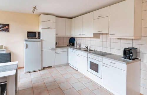 Zulpich Apartment | Vacation apartment Radermacher - 4-bed vacation apartment Radermacher, shower/WC