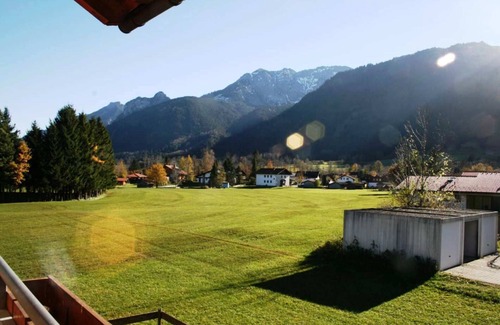 Steinach Apartment | Vacation apartment "Romi"