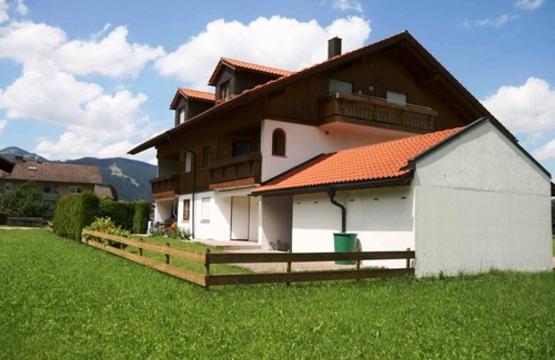 Steinach Apartment | Vacation apartment "Romi"