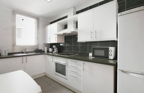 Santa Cruz de Tenerife Apartment | Vacation Apartment 'San Diego' with Wi-Fi