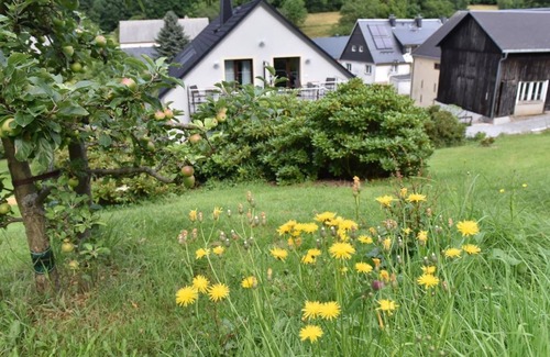 Altenberg Apartment | Vacation apartment Schneckenhaus - Biohof Seifert