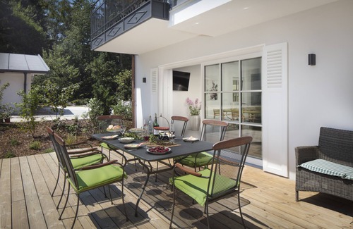Breitbrunn a. Chiemsee Apartment | Vacation apartment Schiemsee "Lavender Terrace" Hauspirol