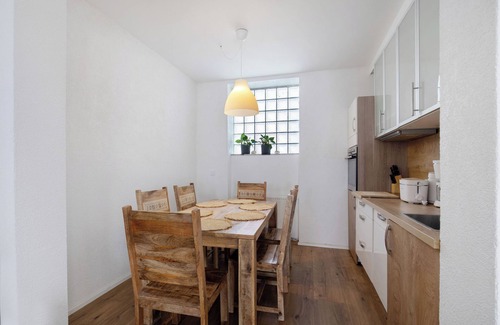 Worms Apartment | Vacation apartment 'Schlosspark 2' with Wi-Fi