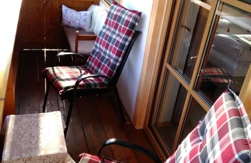 Bergen Apartment | Vacation apartment semi-detached house with 2 bedrooms, garden, balcony and mountain view