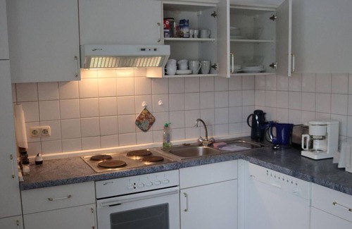 Mainz-Bingen Apartment | Vacation apartment Weingut Kost - apartment/apartment, shower or bath, WC, 2 bedrooms