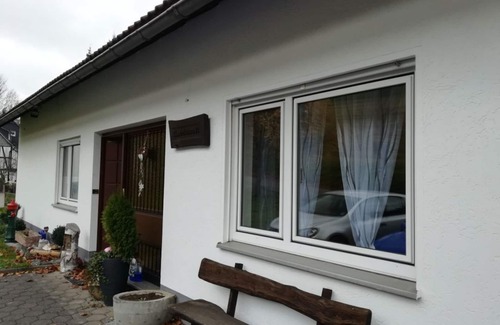 Elkeringhausen Apartment | Vacation apartment with 3 bedrooms with terrace