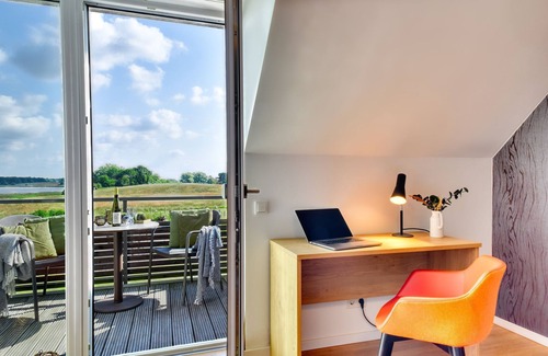 Putbus Apartment | Vacation apartment Wiesenpieper in Wreecher Idyll