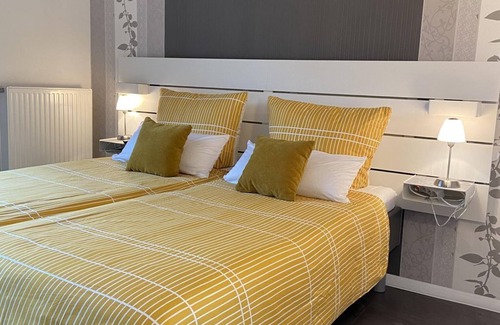 Cond Bed & Breakfast | Vacation apartment with terrace - Haus Übernachtenswert
