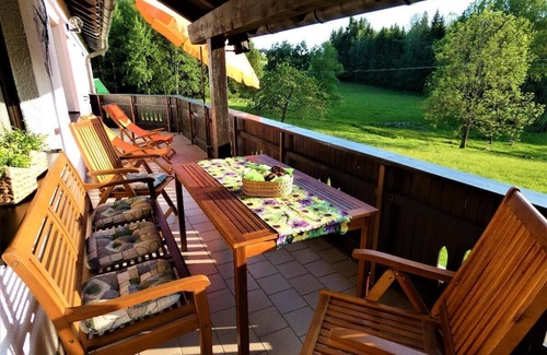 Hohenau Apartment | Vacation apartment with large west-facing balcony