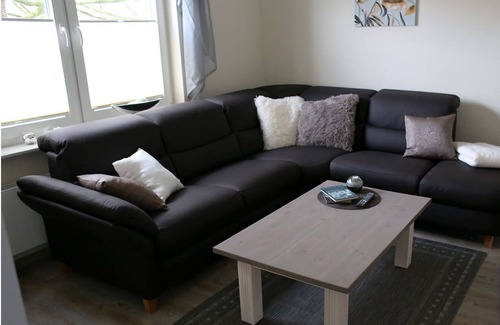 Holthusen Apartment | Vacation apartment with heated indoor pool and sauna - Haus Meta Whg. 1