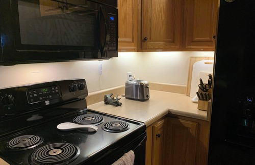 Unaka House | Vacation at a family & pet friendly cabin in the Blue Ridge mountains!